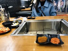 -肉甲韩国木炭烤肉(新壹街1店)