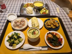 -月之旅·尊 高端月子会所(科馨别墅一店)