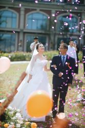 点击看大图 -GRACE KELLY婚纱与礼服(北京店)