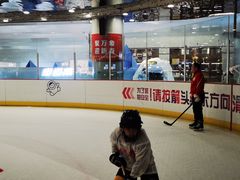 -冰纷万象滑冰场(沈阳万象城店)