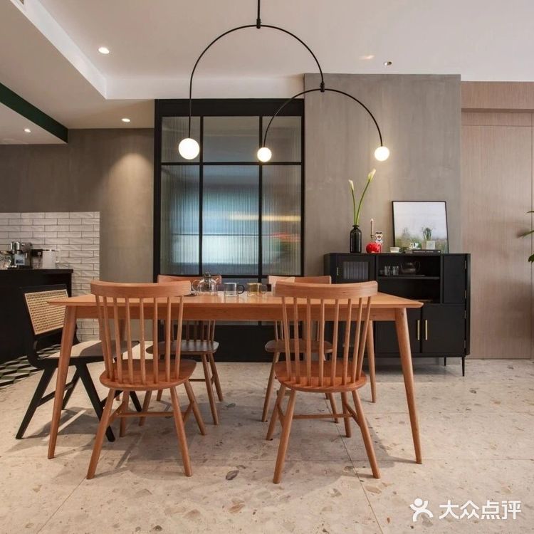 餐桌上生活，家