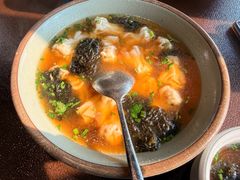-曼听小寨海鲜烧烤·大连辣炒大王(盖州街店)
