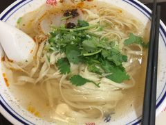 韭叶拉面-鼎义丰功夫牛肉面(人民路店)