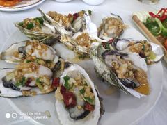 生蚝-1910老鲁味海鲜·戳子肉·青岛菜(金沙滩店)