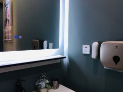 -菩羽·专业美胸·连锁养护中心