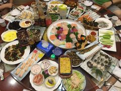 -青瓦餐厅·生鱼片·韩园烤肉(西塔店)