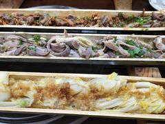 -胡须哥网红竹筒菜