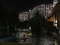 -三亚湾海居铂尔曼度假酒店