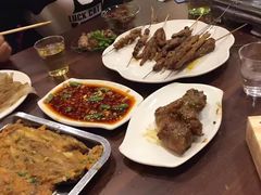 -亮亮烧烤(万松园店)
