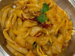 -九妹农家大铁锅东北菜(江湾店)