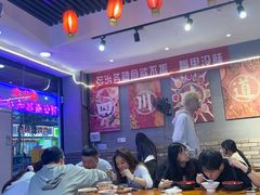 -爆炸头阿姨小四川正宗川味小吃(无任何分店)