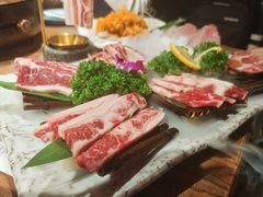 -明洞阿姨·韩式酱蟹烤肉·创意料理(三元桥店)