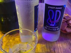 -喜鹊音乐酒馆(西街店)