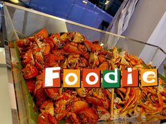 -黄浦江游览十六铺3号码头网红自助餐