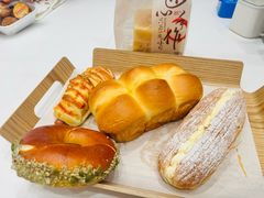 -85度C(生甜甜圈研究工坊·上海平凉店)