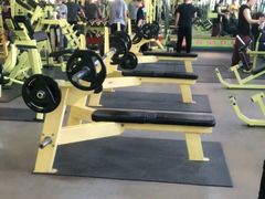 -英特健身俱乐部