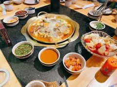 -顶顶汤火牛排火锅·经典铜锅涮肉