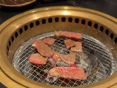 -山川小町·极番烧肉(新地假日广场店)