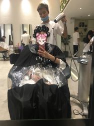 護理中-OnHair Salon