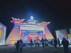 -淄博花灯齐彩城