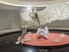 -涨巢·潮玩水疗局