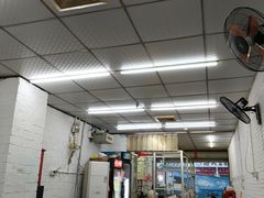 -香港风味小吃店(中英街店)