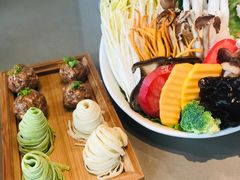 -享月汤皇·海鲜小火锅·聚会(曲江创意谷店)