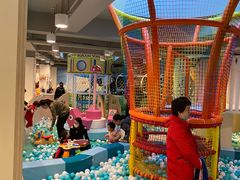 -布鲁豪斯亲子欢乐家庭餐厅