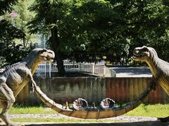 -百里山水画廊-恐龙游乐园