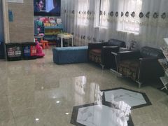 -茂菊口腔连锁(浦东南路店)