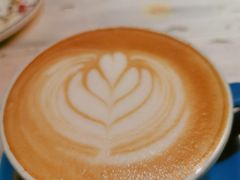 -84那年咖啡馆(李沧万达店)
