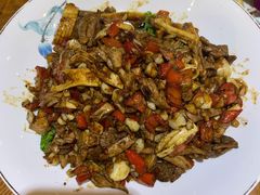 -黄泥岗·地道湖北菜(奥特莱斯店)