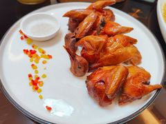 玻璃脆皮乳鸽-皓粤·臻品荟