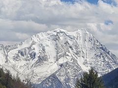 -亚拉雪山风景区