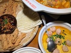 -魏铭鱼头捞饭(晋阳路店)