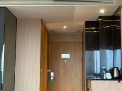 -上海虹桥西郊假日酒店