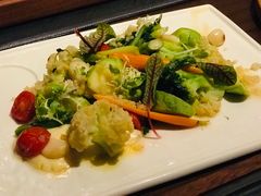 -恰餐厅及酒吧 CHAR Bar & Grill (北京丽都皇冠假日店)