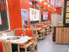 -鲁员外地锅鸡地锅鱼(龙湖江东天街店)