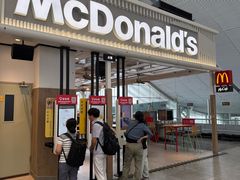 -麦当劳(深圳北站B2检票口楼上)