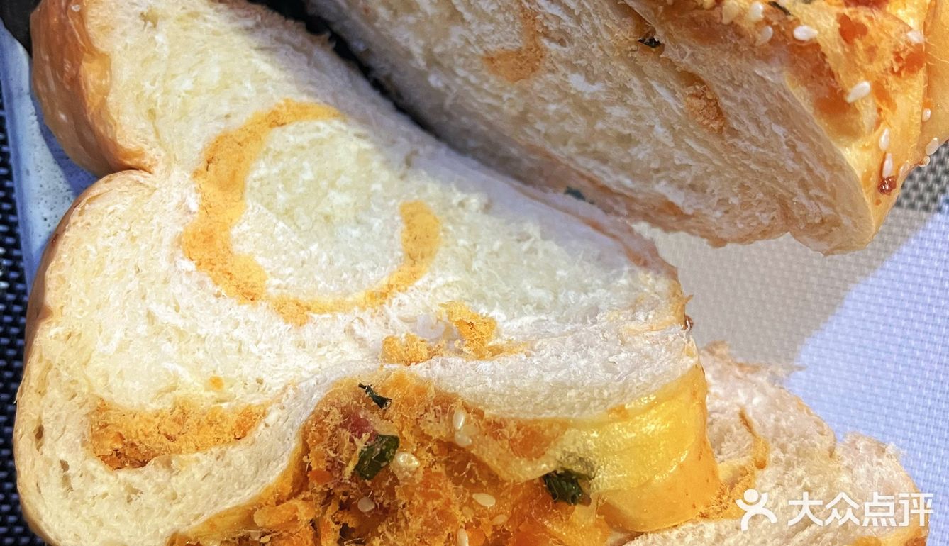 鲍师傅小贝 汉堡王芋泥酥 红豆碱水 肉松吐司