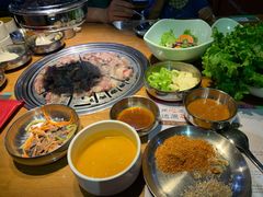 -老炉家木炭烤肉(长江国际店)