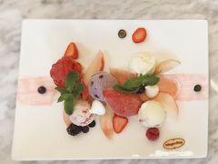 莓果精灵冰淇淋菜式-哈根达斯(美罗城店)