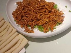 京酱肉丝-闫府私房菜·百年鲁菜(欧亚店)