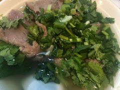 -杨三娘跷脚牛肉(羊子山西路店)