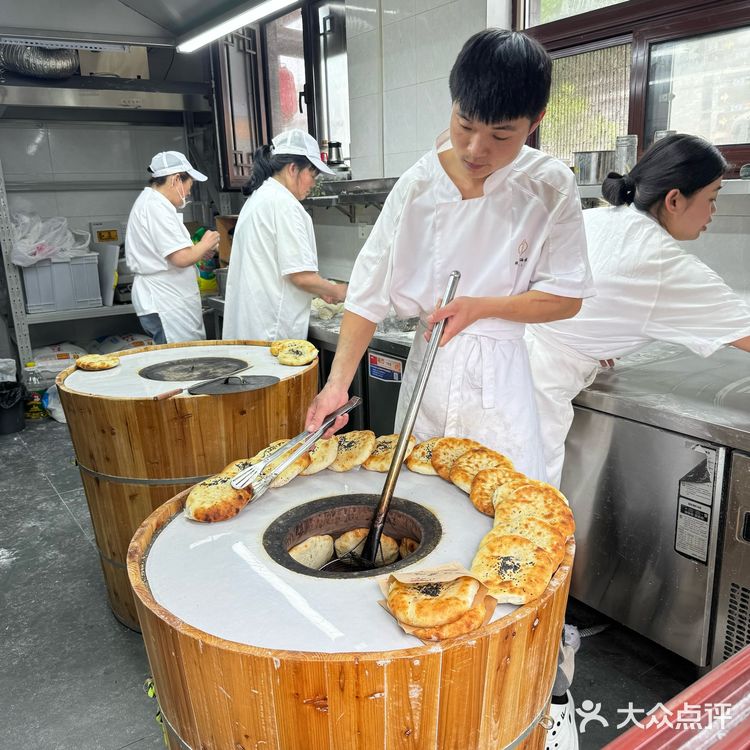 北京第一的猪油馍！！！排队人太多了！！！