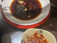 -富正毅三下锅·湘西韵味(天门山索道店)