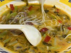 -粉小主·贵州酸汤牛肉粉(南京仙林金鹰店)