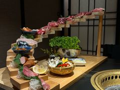 -山川小町·极番烧肉(新地假日广场店)