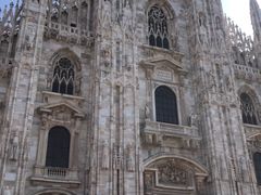 -文艺复兴百货(米兰大教堂广场店)