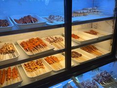 -哈尔滨小酒馆·鲜肉现穿自助烧烤(康新花园店)